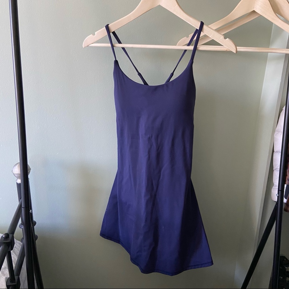 ATHLETIC DRESS, Size M